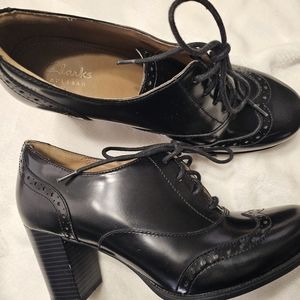 Clarks Artisan heels with laces
